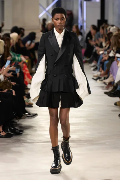 Look 4